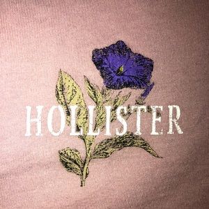 A hollister crop top really cute purple color